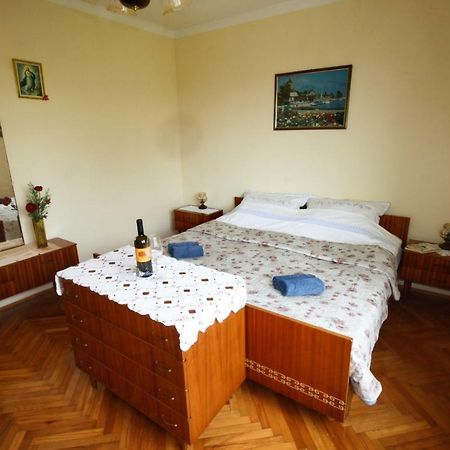Apartment Persich بولا المظهر الخارجي الصورة