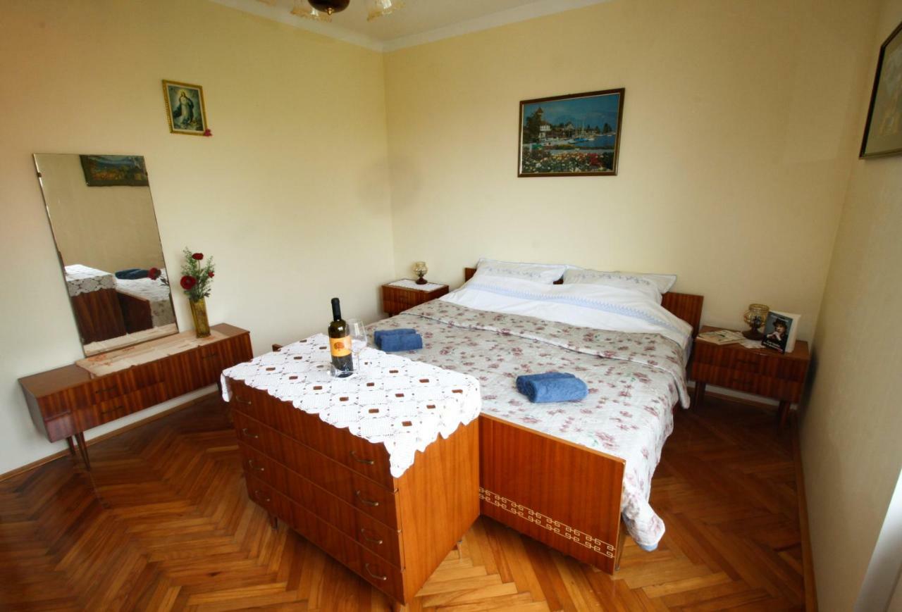 Apartment Persich بولا المظهر الخارجي الصورة