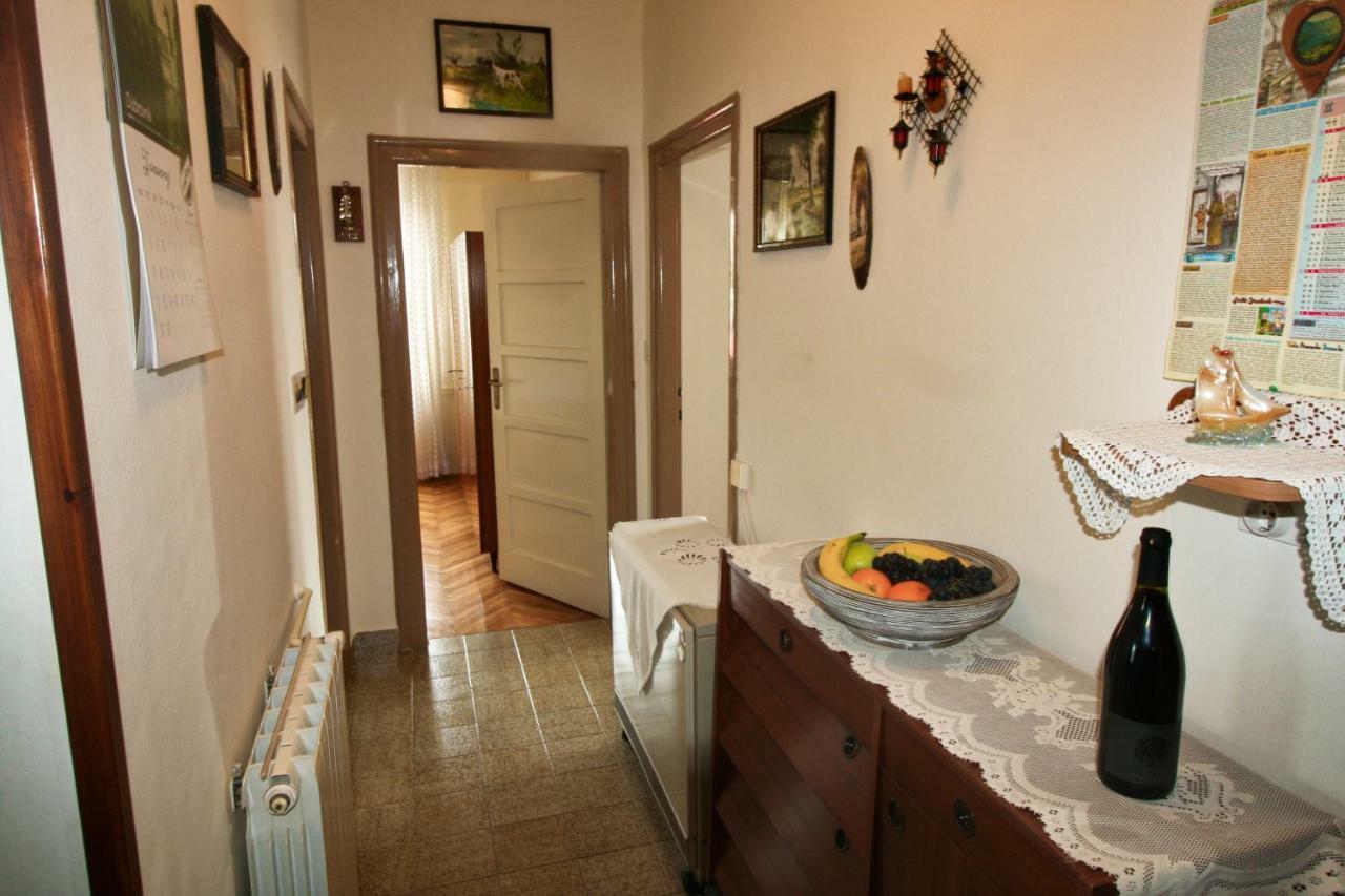Apartment Persich بولا المظهر الخارجي الصورة